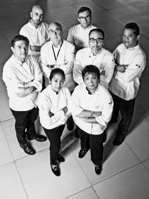 Madrid Fusión Manila’s Philippine-based chefs are (back row:) Pepe Lopez and Jose Luiz Gonzalez, (middle row:) J. Gamboa, Juan Carlos de Terry, Fernando Aracama, and Claude Tayag, (front row:) Margarita Forés and Myrna Dizon-Segismundo. Photo by MJ SUAYAN Assisted by PHILLIPE ESCALAMBRE Produced by DAVID MILAN